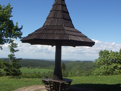 kostelec-nad-cernymi-lesy-20992--resizecrop-c400xc300.jpg